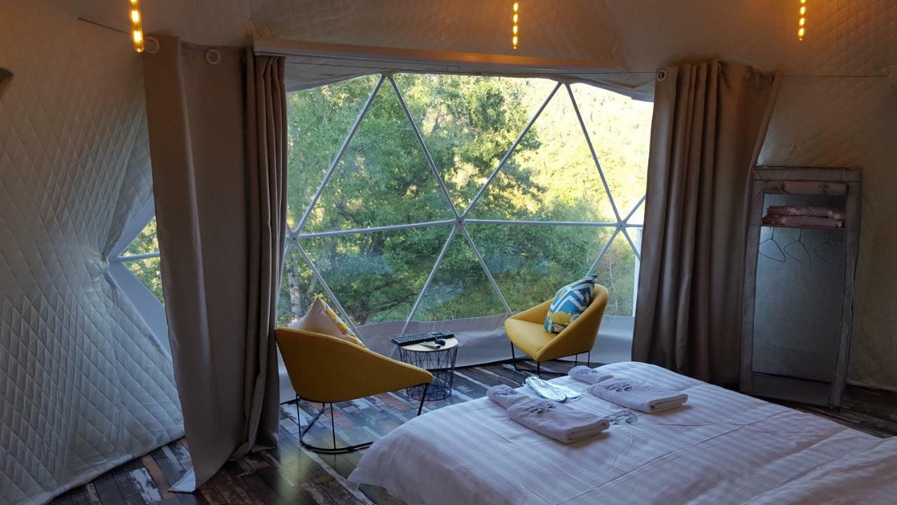 מלון אמברולאורי Glamping Georgia Krikhi מראה חיצוני תמונה